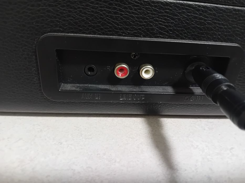 Gramofon Bush plus plyta