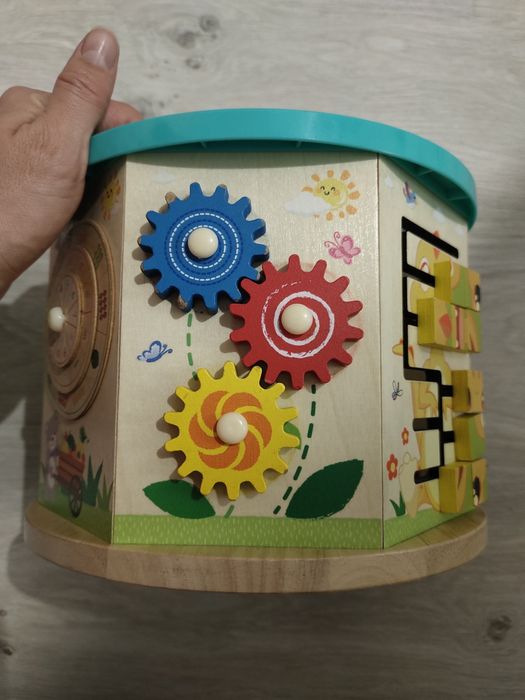 Розвиваючий логічний куб