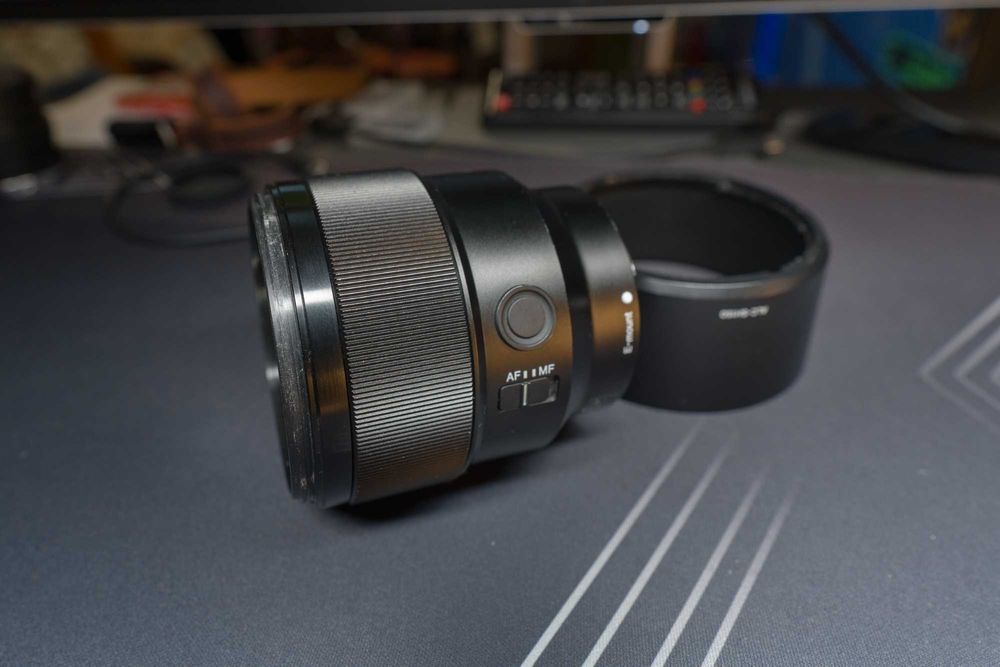 Objetiva SONY 85mm F1.8