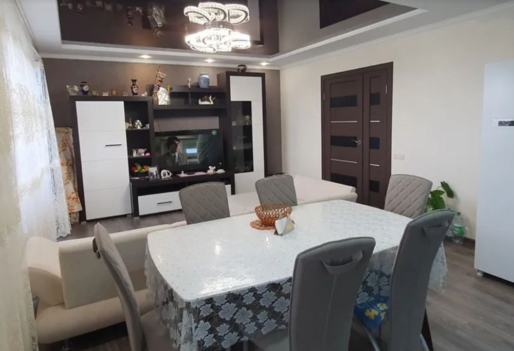 Продаж 4км. квартири на вул. Березова