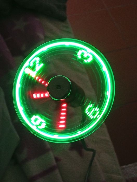 Relógio Ventoinha usb bem funcional
