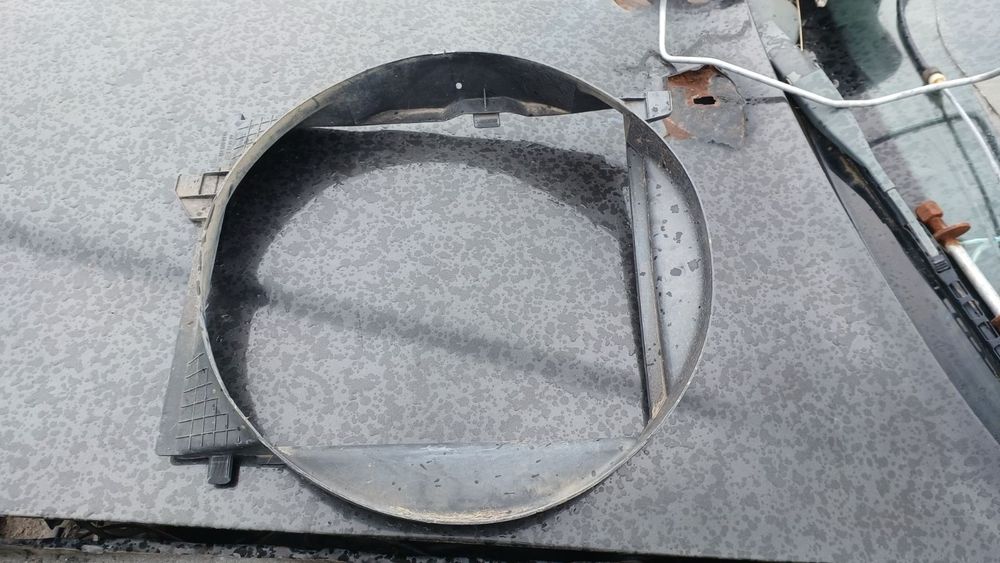 Радиатор охлаждения дифузор мерседес w124 w190