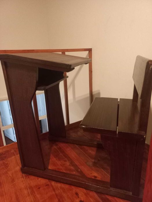 Secretária de Escola Antiga Vintage - Escrivaninha