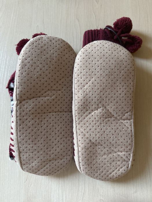 Nowe kapcie, skarpety ogrzewane, zestaw