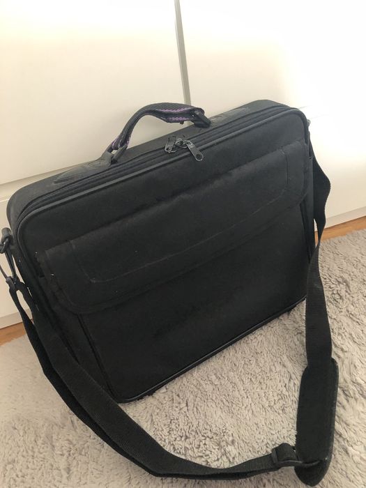 Laptop ACER ASPIRE 5732Z - czarny + torba do laptopa gratis