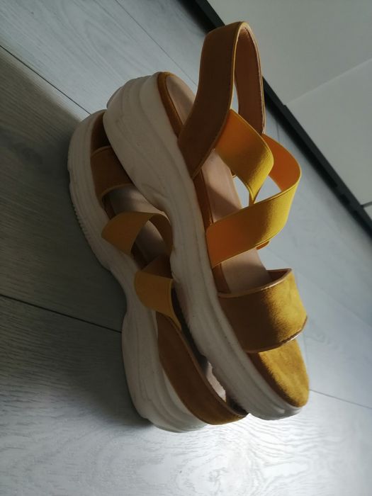Sandały platformy 40 damskie żółte