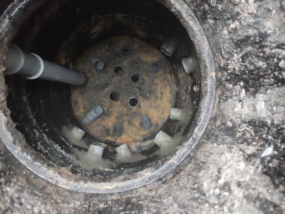 Выгребная яма чистка сливных ям чистка выгребных ям илосос ассенизатор