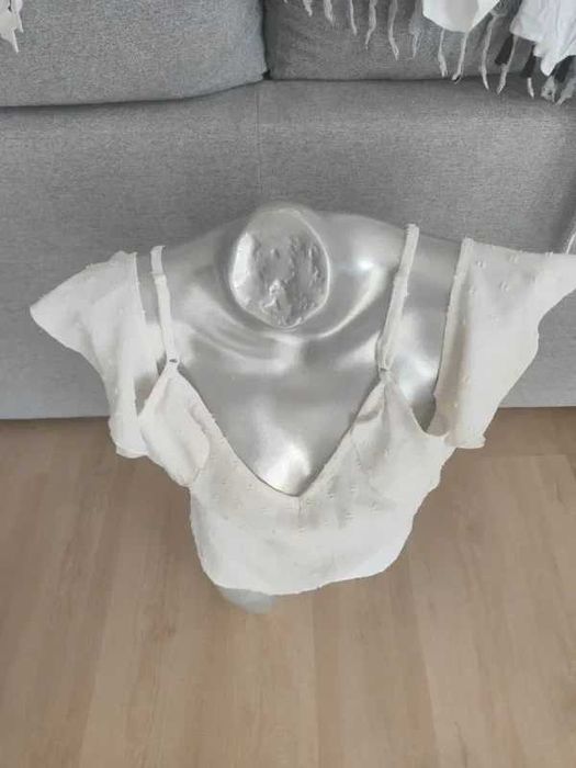 Blusa Branca Romântica com Detalhes Boho Chic