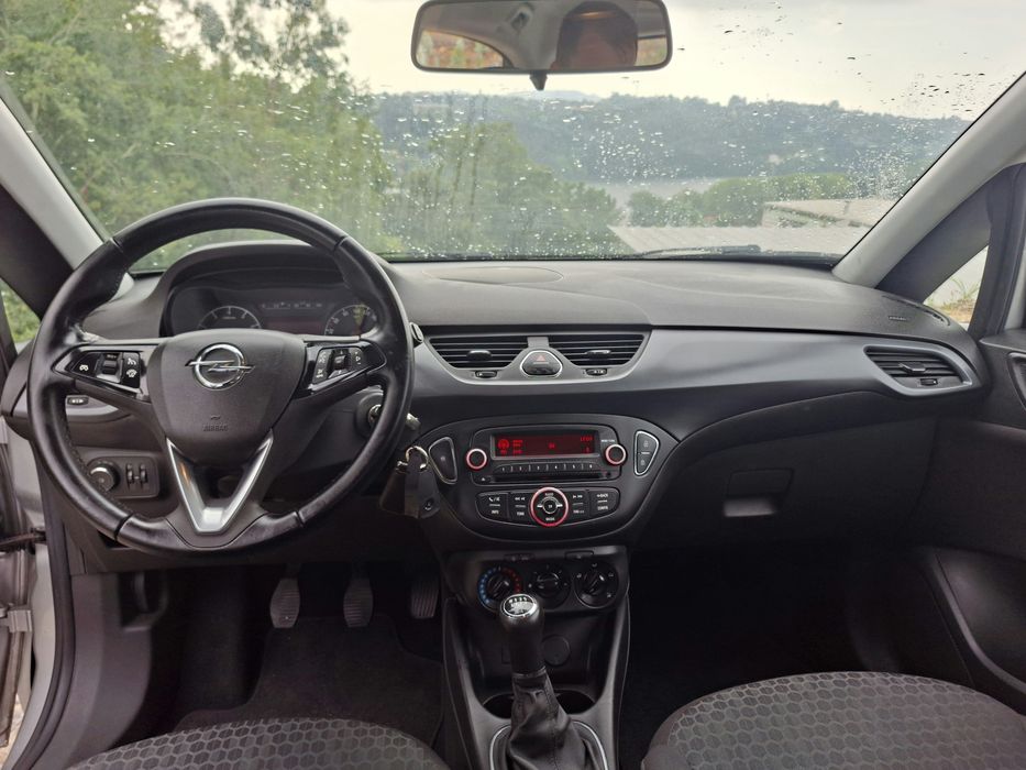 Opel Corsa 1.2 Dynamique 2018 Nacional 120000km