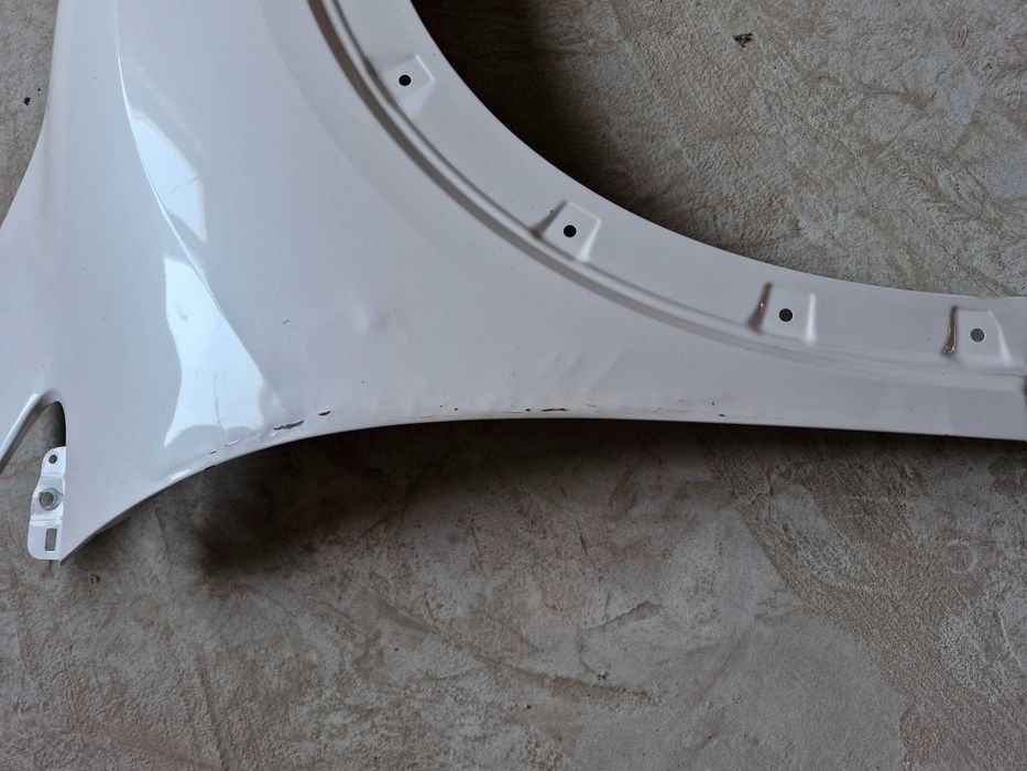 Крило Міцубісі mitsubishi екліпс крос оригінал