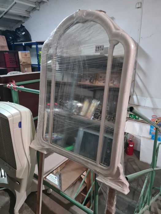 Białe eleganckie lustro - tylko odbiór osobisty