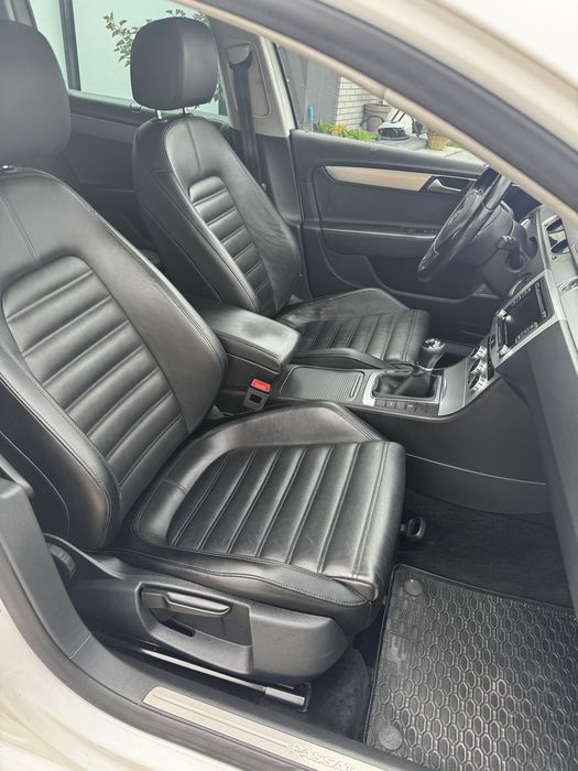 Volkswagen Passat 2.0  Highline 177 KM