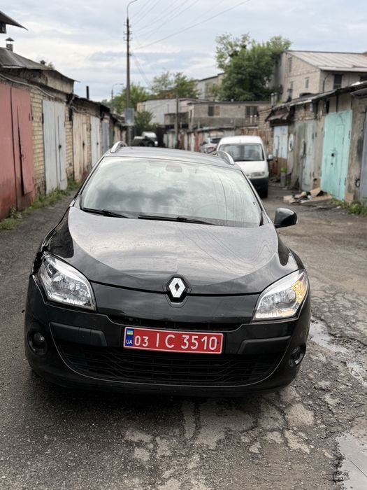 Продам Renault Megane 3 2010 1.6 бензин