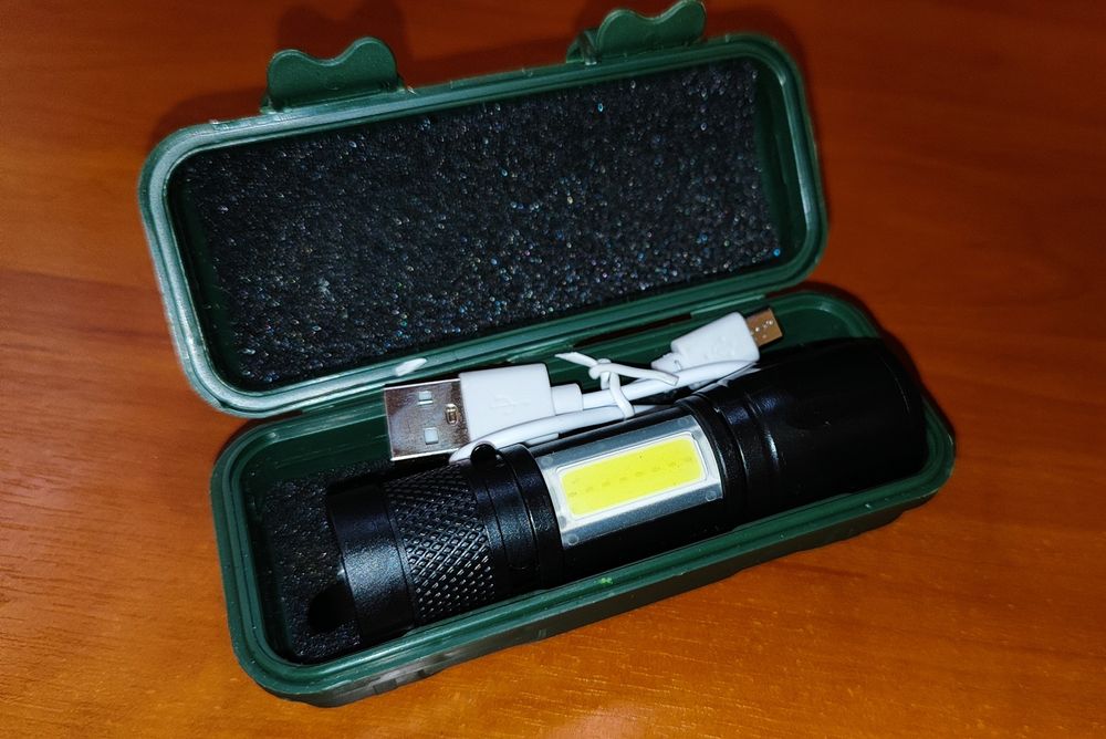 --- Фонарь LED ---