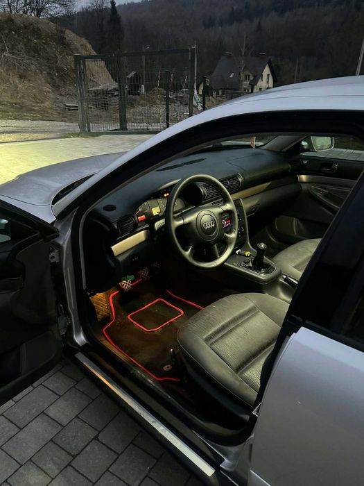 Audi a4b5 1.8t 2000r