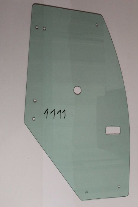 BOBCAT L65, L75, L85 (2020-) SZYBA DRZWI nr 1111