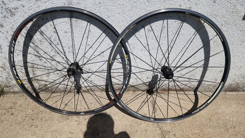 Rodas mavic aksium de estrada