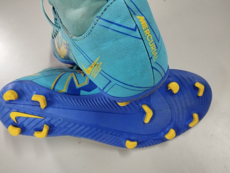 Chuteiras NIKE Mercurial