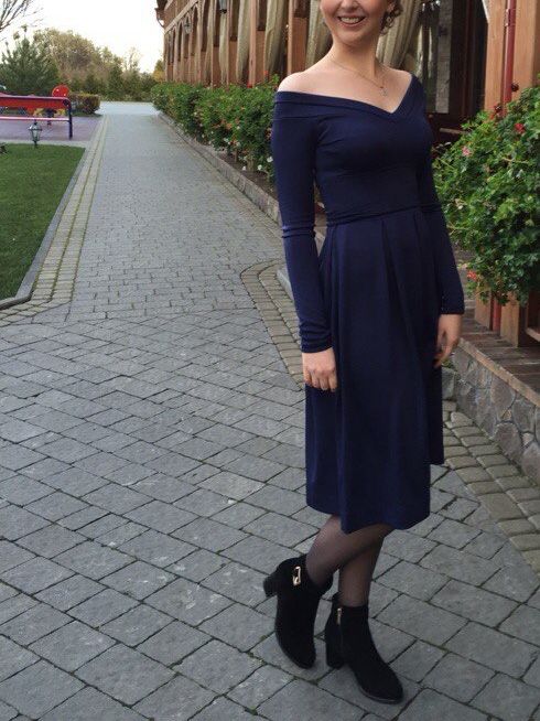 Сукня святкова M