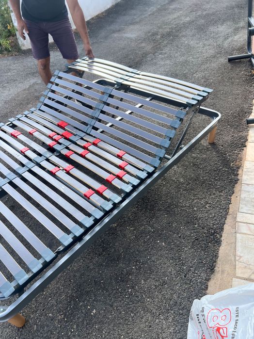 Estrado articulado elétrico com comando – 132 × 182 cm