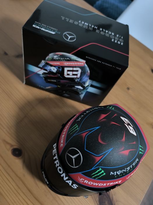 Kask mini 1/2 Mercedes AMG Petronas George Russell 2022
