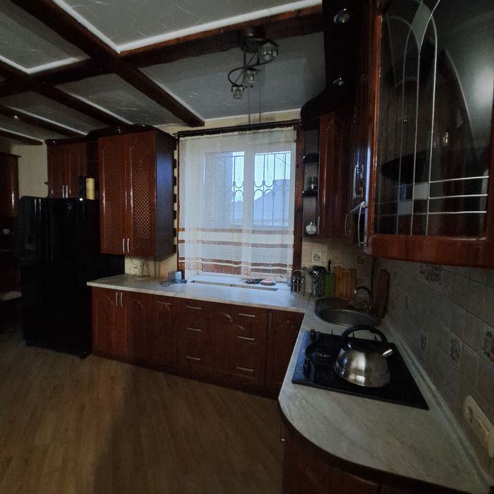 Будинок для комфортного  життя або ведення бізнесу