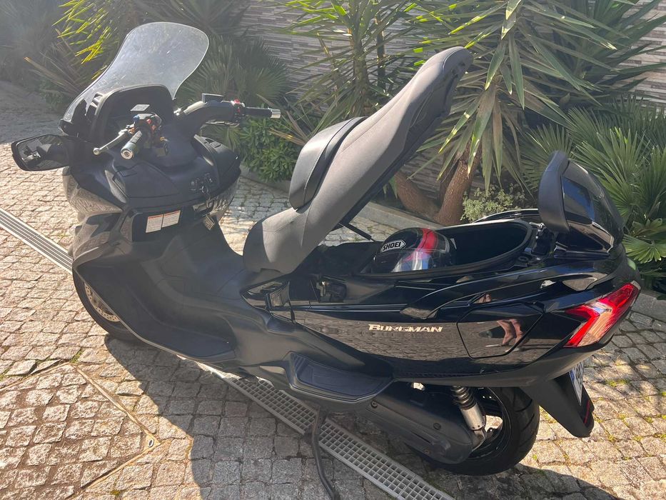 Suzuki Burgman 650 Executive (AN650)