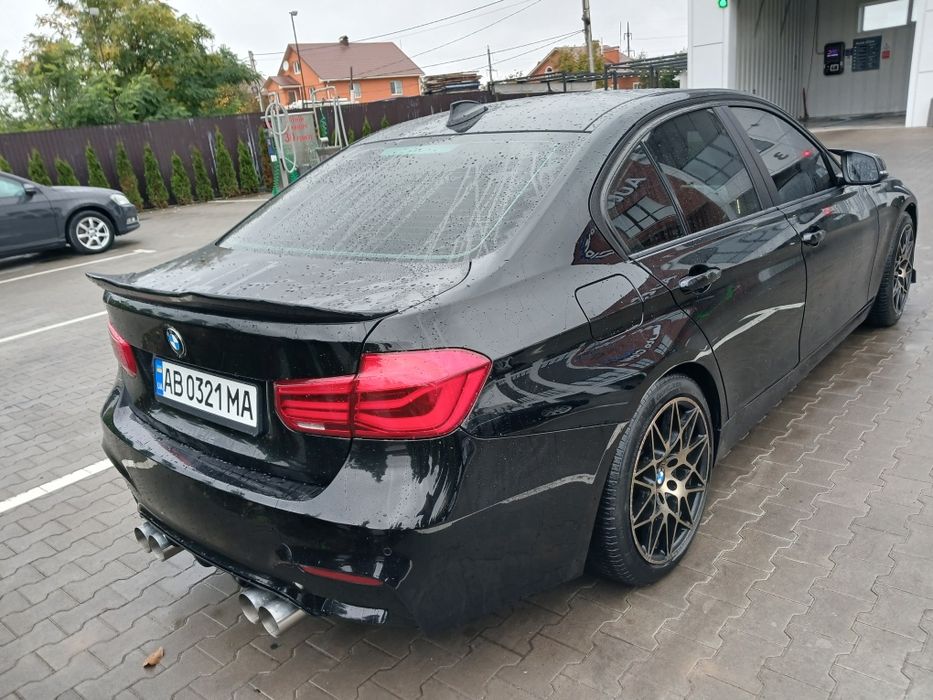Продам BMW F30 2017року