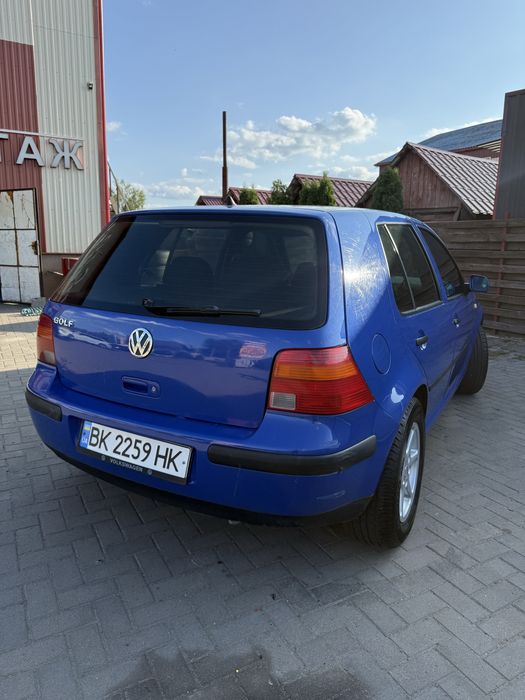 Продам гольф 1.4 бензин(Терміново)