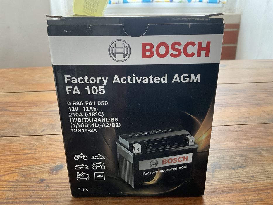 Bateria BOSCH 12V - 12AH  Nova!!