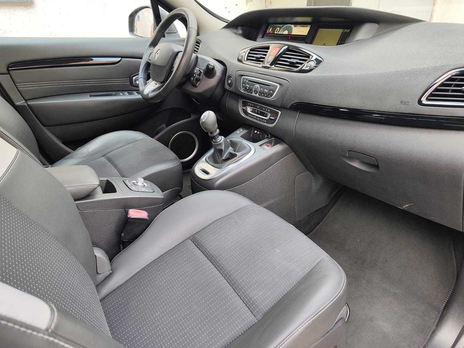 Renault Scenic Bezwypadkowy Navigacja Półskury Ekonomiczny