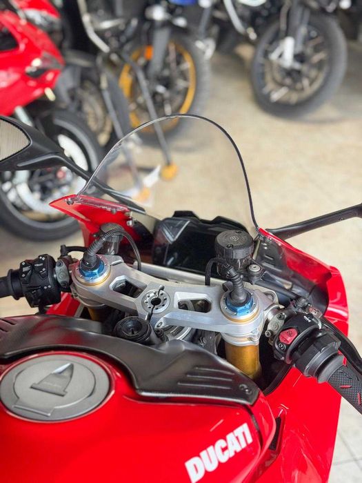 Ducati Panigale V4S