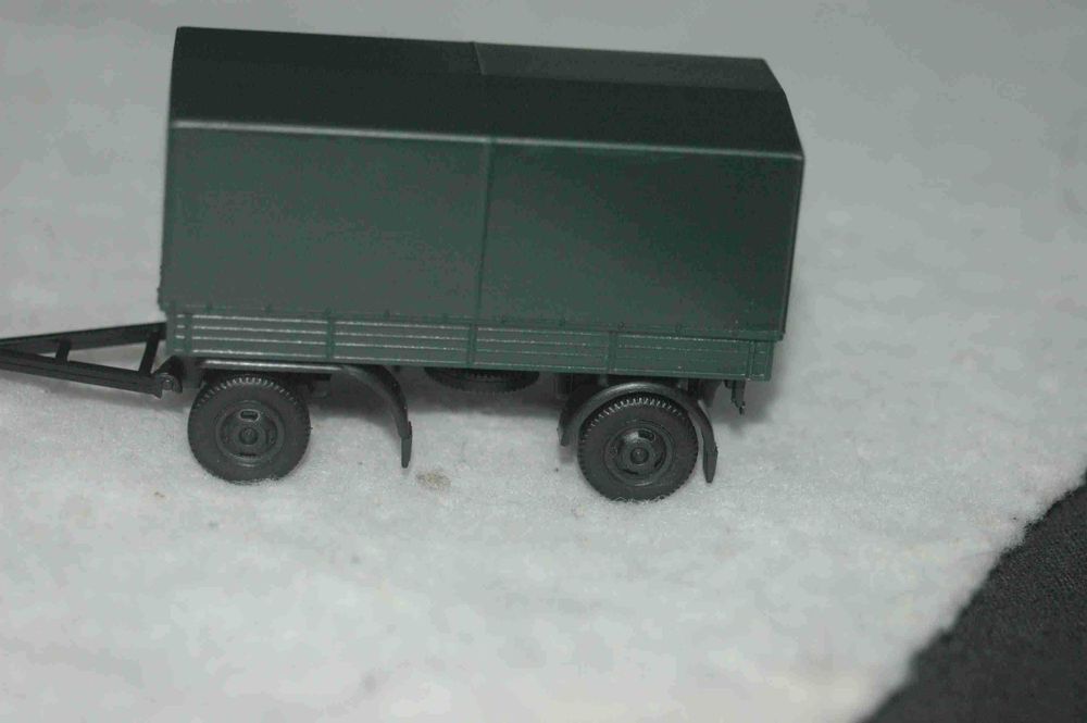 Militar - Camião com Atrelado (HERPA) HO