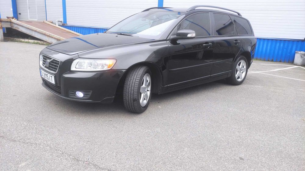 Продам Volvo V50 2.0D