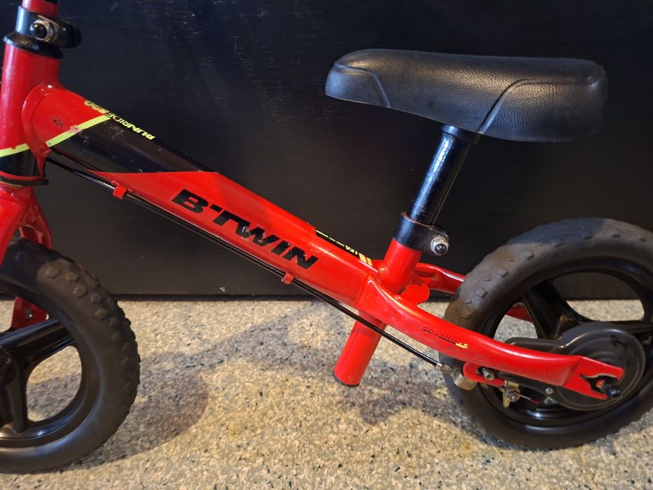 rowerek biegowy B'twin Run Ride 520