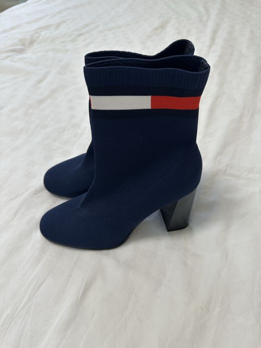 Продам жіночу обув