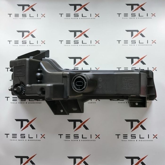 Протитуманна фара ліва (LH) EU Tesla | Каталожний номер: 1624797-00-A