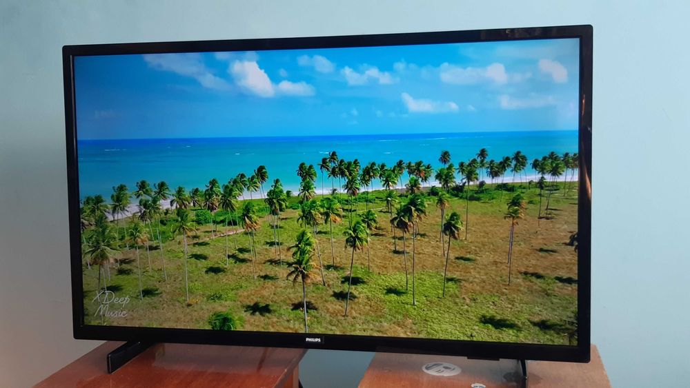 32" PHILIPS смарт 22-ого року випуску, гарантія 6 місяців!!!