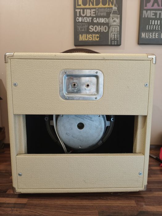 Kolumna gitarowa Electro-Voice EVM12L