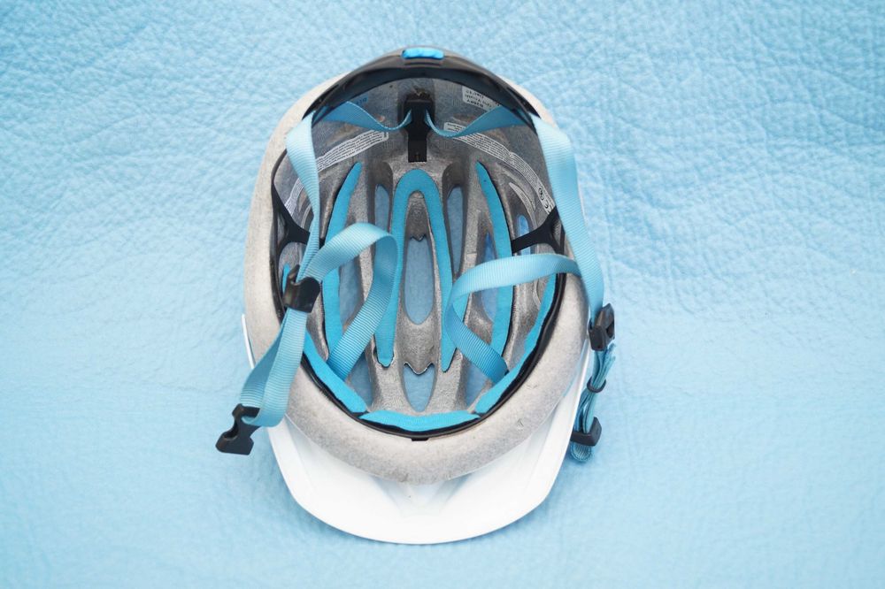 Велосипедный шлем Bell VELA. шлем защитный. Шлем велосипедный