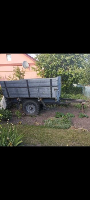 Прицеп тракторний