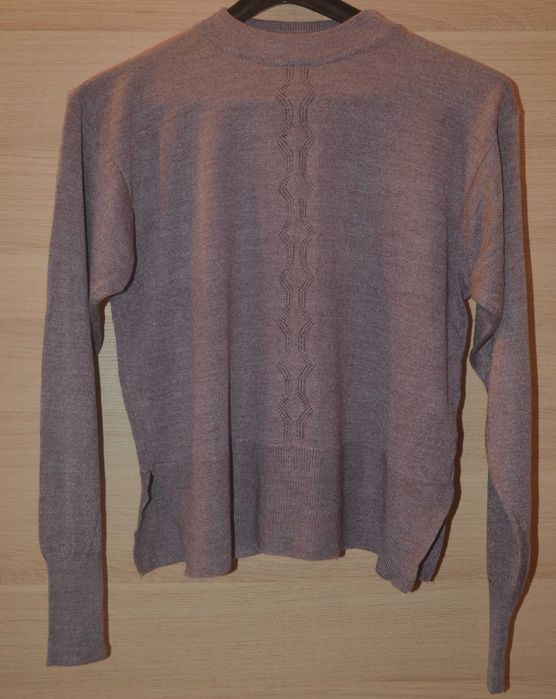 Fioletowy  dzianinowy sweter rozm.40