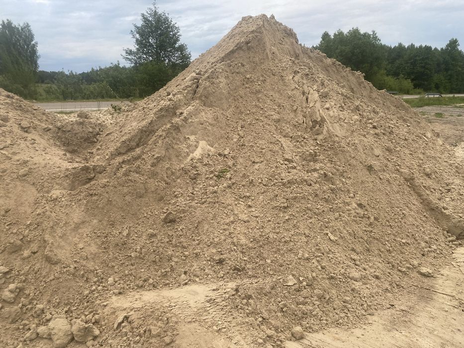 Piasek zasypkowy na fundamenty czy pod kostke