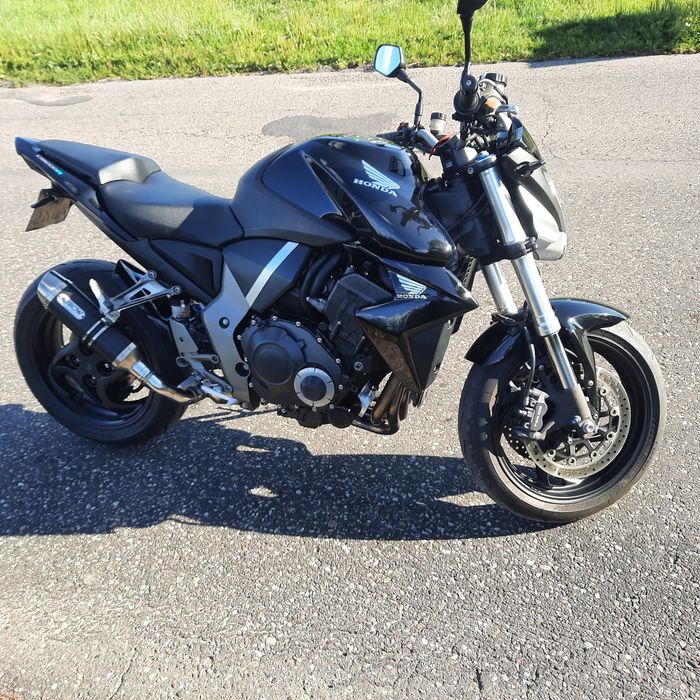 Sprzedam  Honda Cb1000r  2010r.