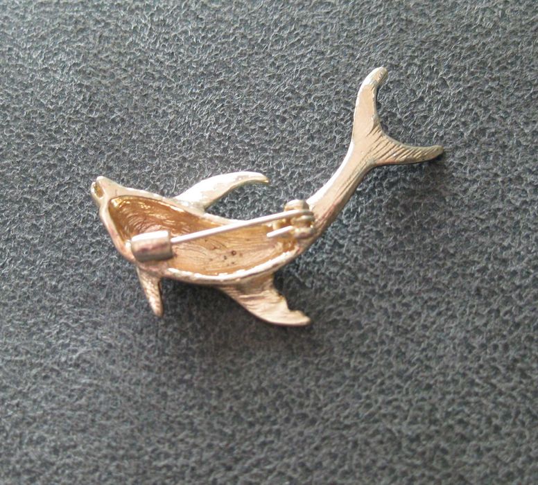Alfinete / Broche / Pregadeira Golfinho NOVO