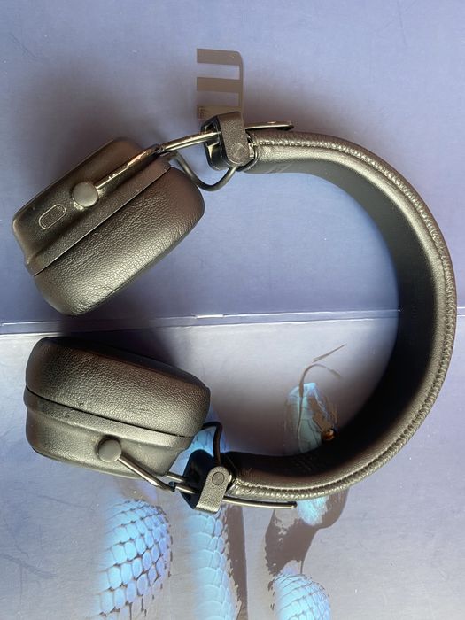 Продам наушники marshal major 5