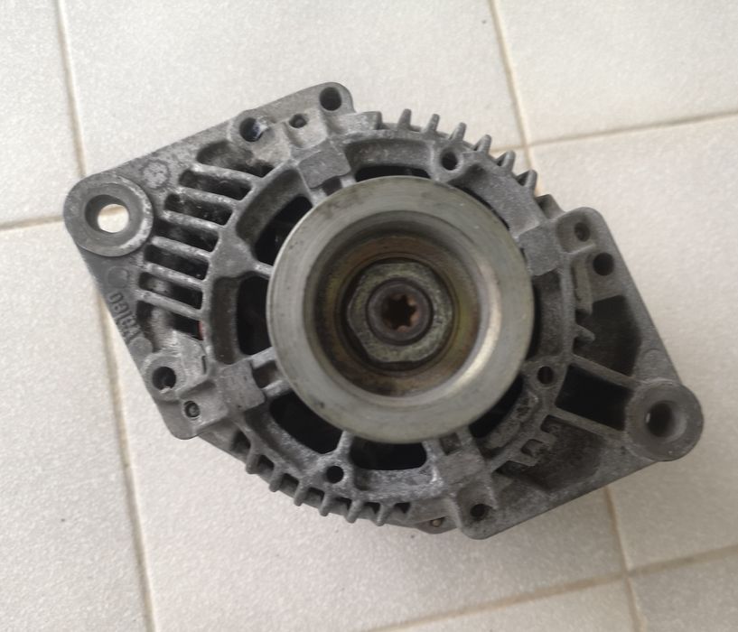 Alternador para Renault Clio 2001 1.9 diesel