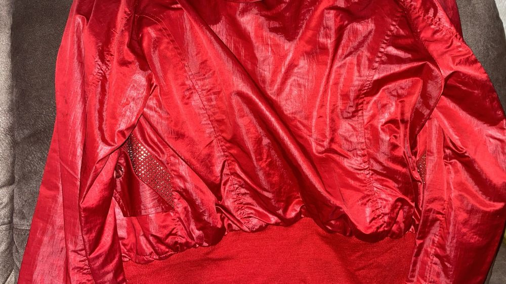 Курточки ветровки