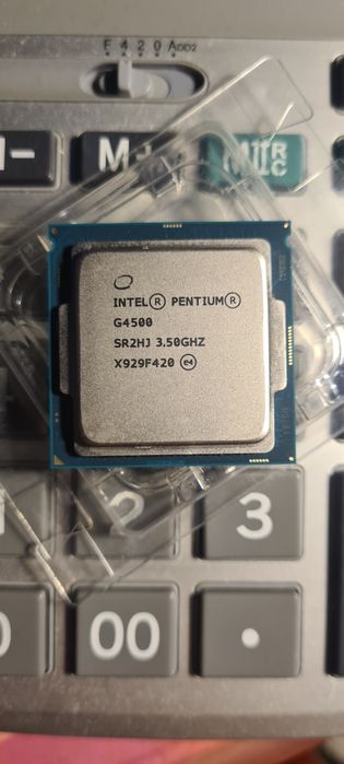 250грн-1шт; 400грн-2шт. Socket 1151  Intel Pentium G4500 3.5 Ghz