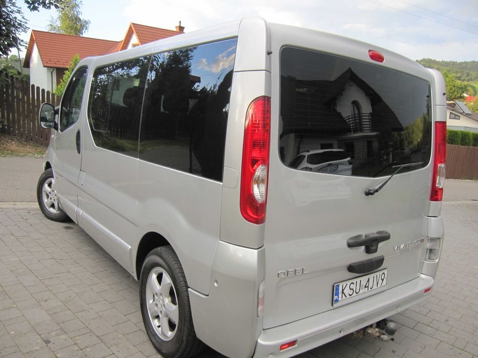 Opel Vivaro 2.0 TOUR 2011
